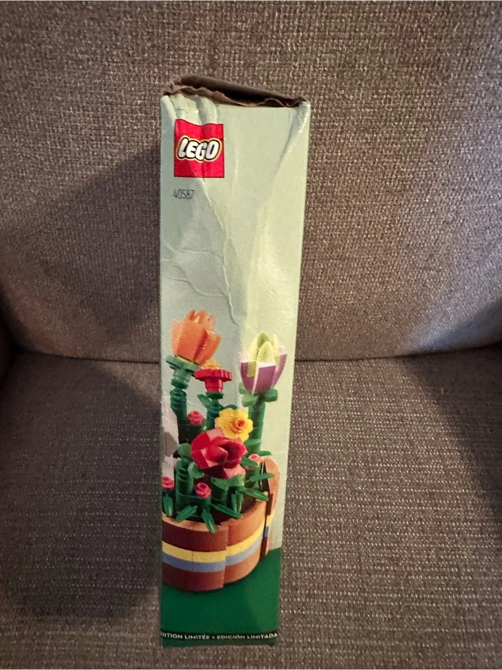 Lego White Bunny in Brown Basket with Pink, Red, Yellow & Blue Accents 40587